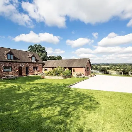 Zoe'S Cottage With Alpaca'S And 7 Mins Drive To Alton Towers Denstone Exterior foto