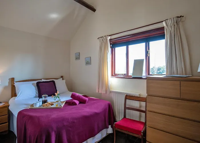 Zoe\'S Cottage With Alpaca\'S And 7 Mins Drive To Alton Towers